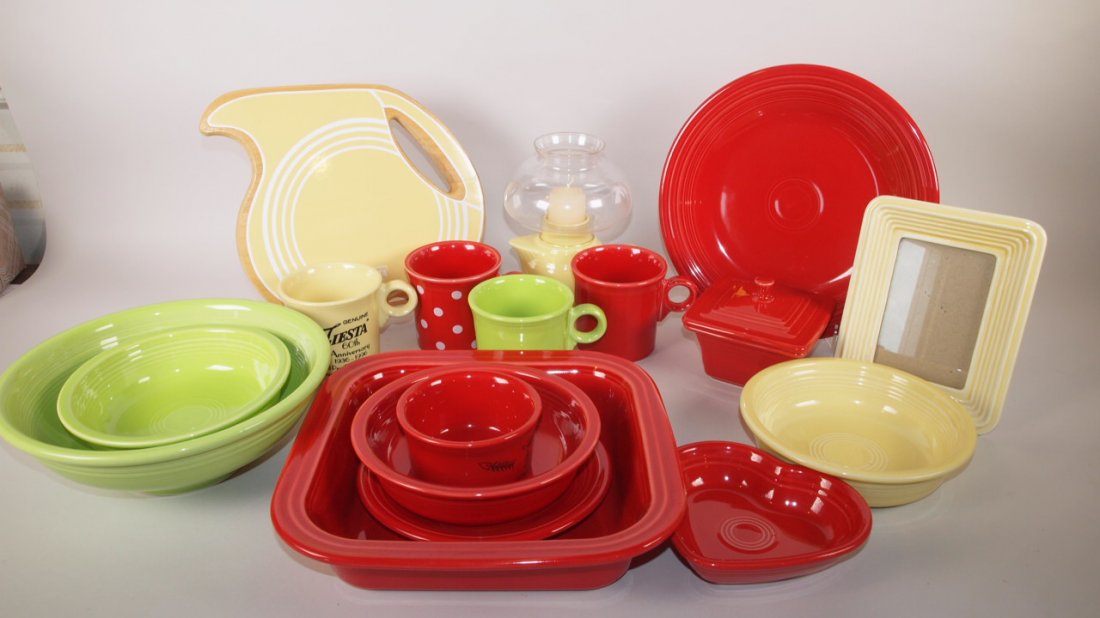 Fiesta Post 86 lot of 17 assorted pieces (1 of 1)