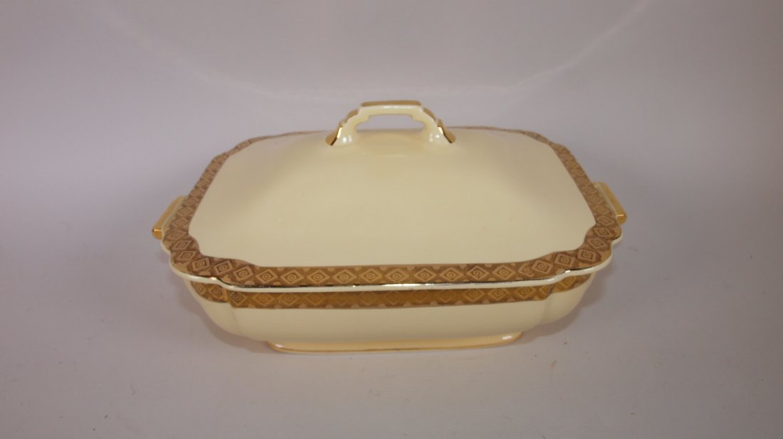 Fiesta Riviera Century ivory casserole with gold band (1 of 1)