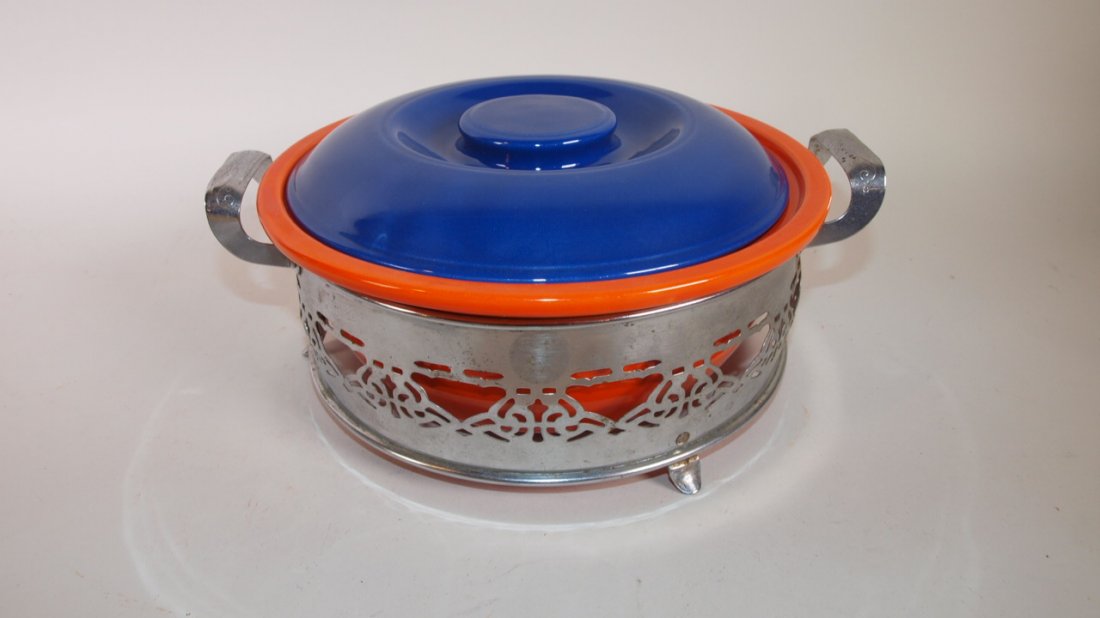 Fiesta Kitchen Kraft red casserole with cobalt lid and (1 of 1)