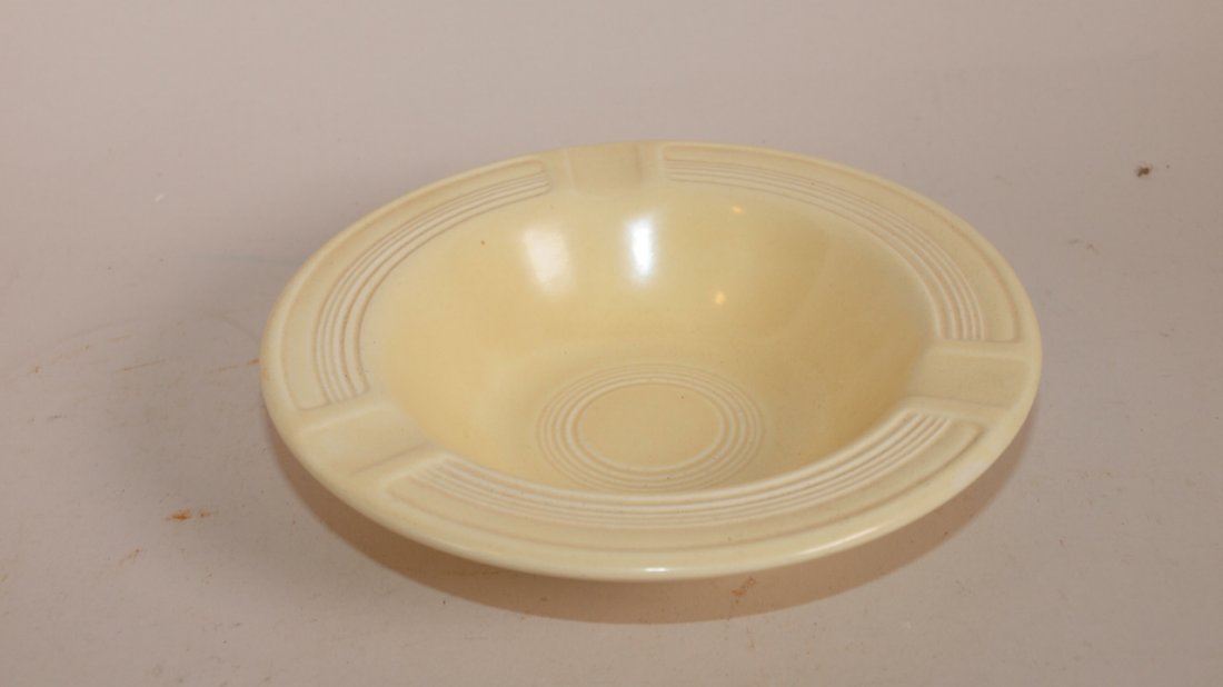 Fiesta ashtray, ivory (1 of 1)