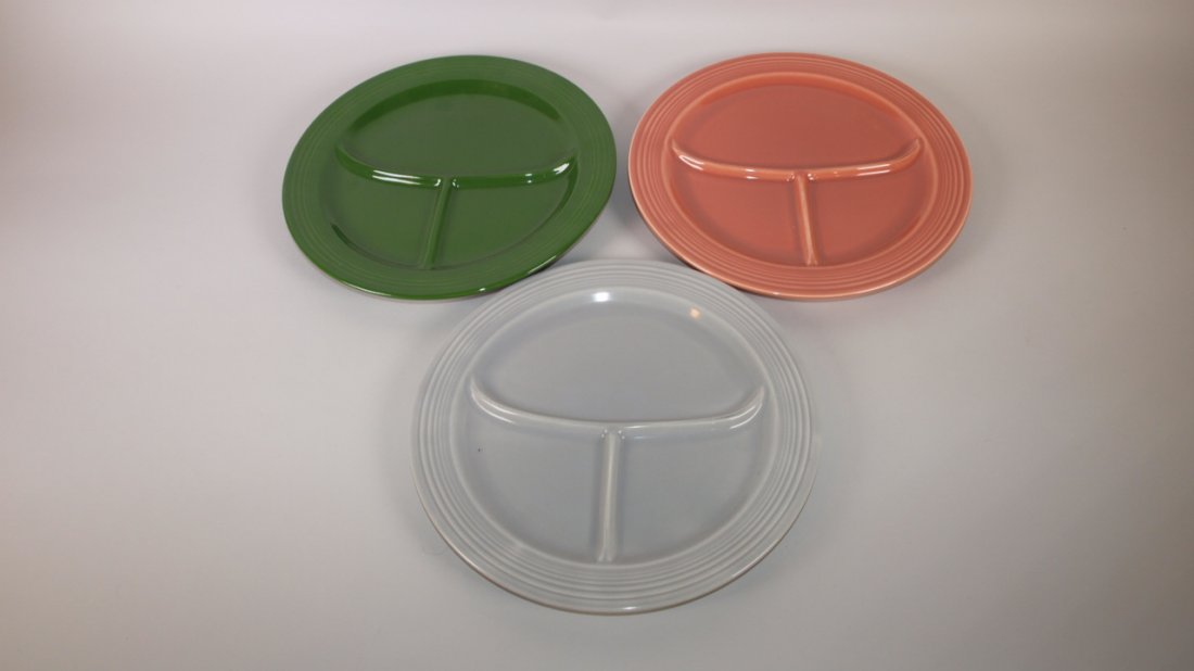 Fiesta 10 1/2" compartment plate group:  gray, rose, (1 of 1)