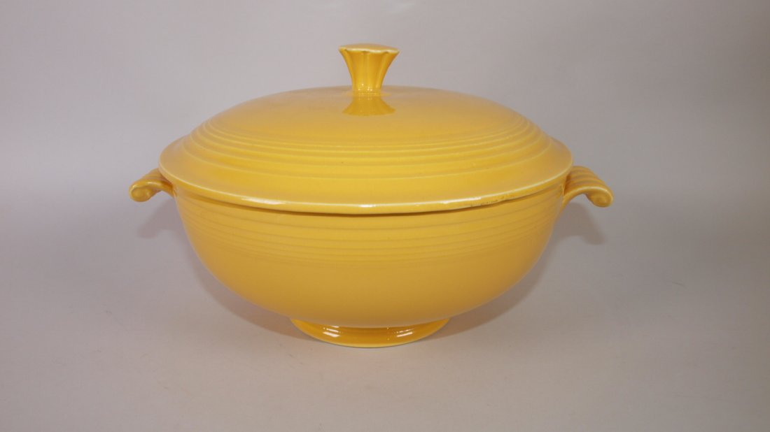 Fiesta casserole, yellow (1 of 1)
