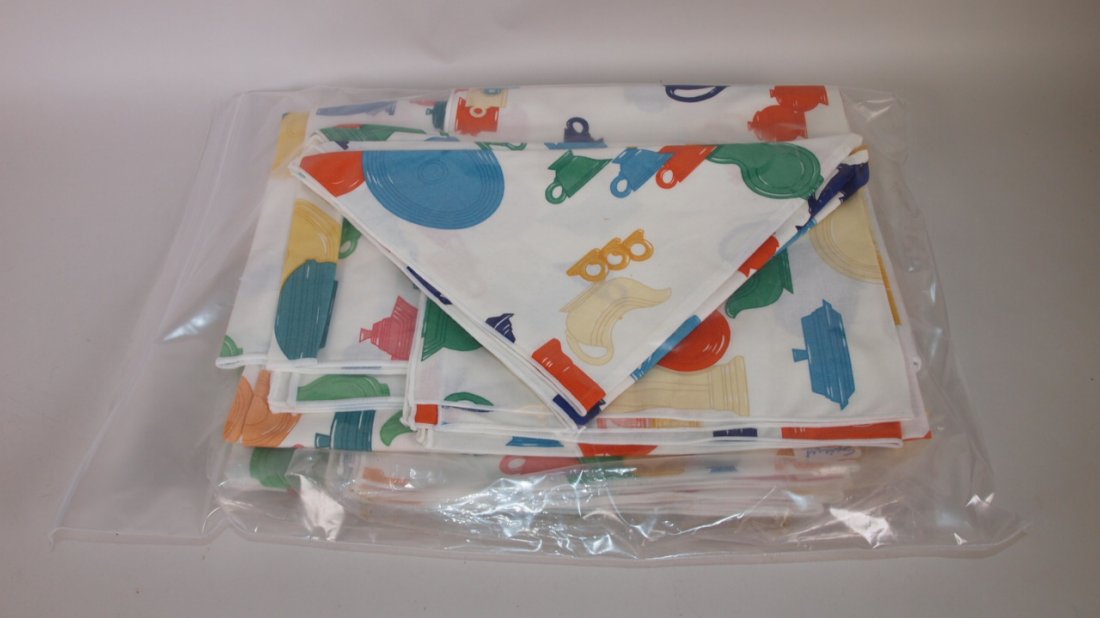 Fiesta lot of table linens (1 of 1)