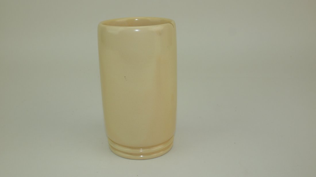 Fiesta ivory World's Fair vase 5 1/2" (1 of 1)