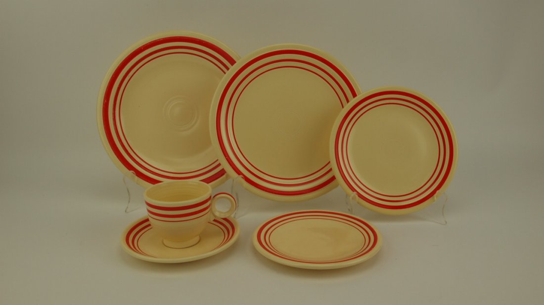 Fiesta RARE ivory red strip 6 piece place setting (1 of 1)