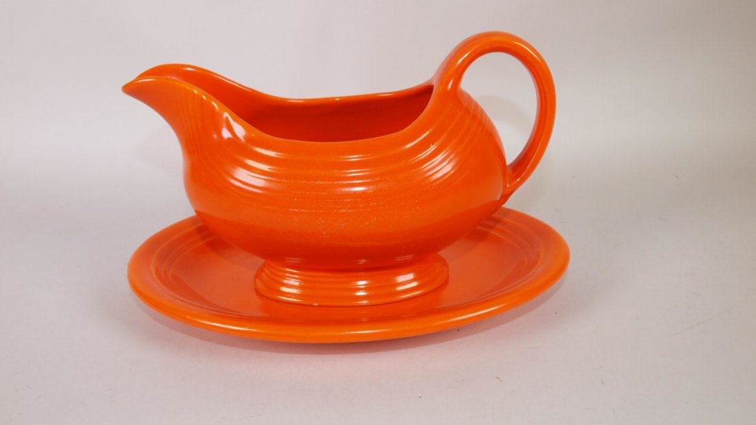 Fiesta Sauce Boat, red with oval stand (1 of 1)