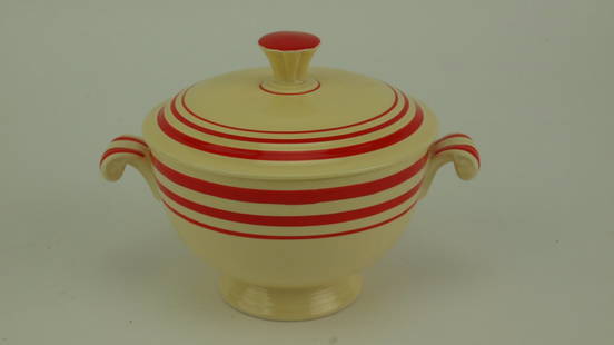 Fiesta RARE ivory red strip onion soup with lid,: Fiesta RARE ivory red strip onion soup with lid, outstanding color, EXTREMELY RARE, ref: Huxford 10th edition pg 57