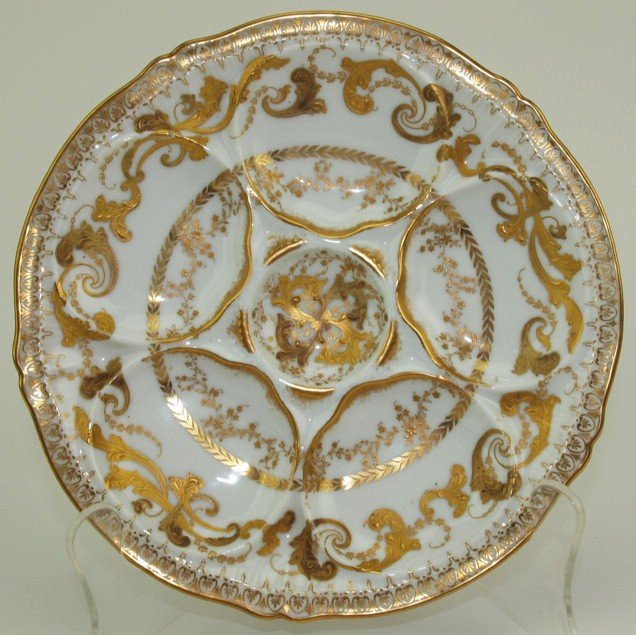 Theodore Haviland for Higgins & Seiter New York 5 well: Theodore Haviland for Higgins & Seiter New York 5 well oyster plate with heavy gold decor, 8 1/4"