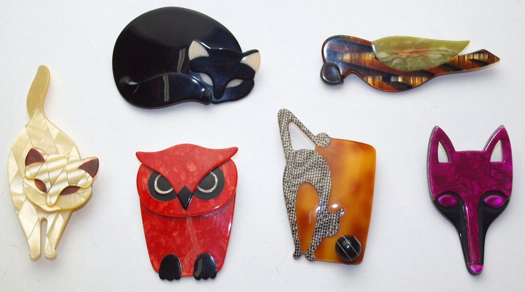 Lot of 6 Lea Stein Paris Bakelite brooch pins (1 of 1)