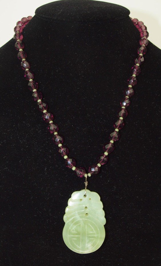 Jade and amethyst beaded necklace with pendant (1 of 1)
