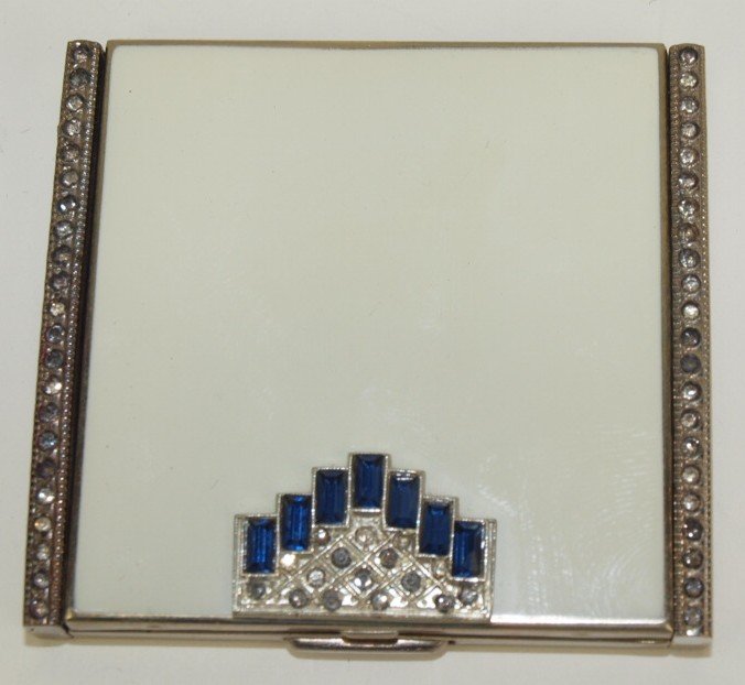 Art Deco compact with sapphires and rhinestones (1 of 2)