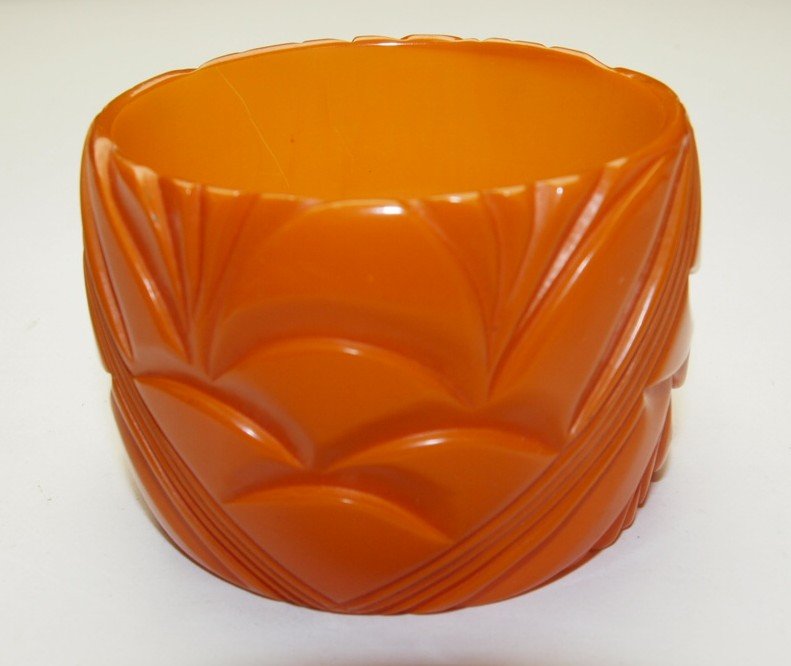 Bakelite extra wide yellow carved bangle bracelet (1 of 1)