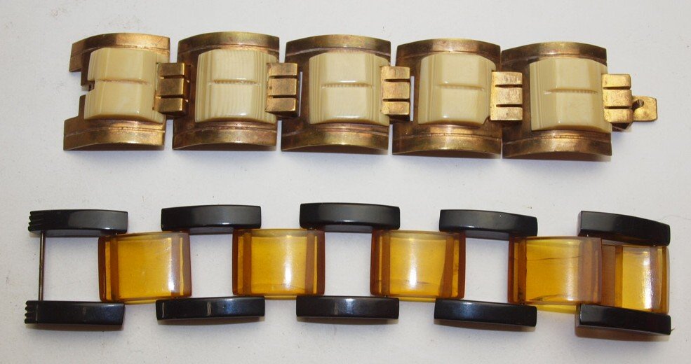 Bakelite lotof 2 link bracelets: Bakelite lotof 2 link bracelets