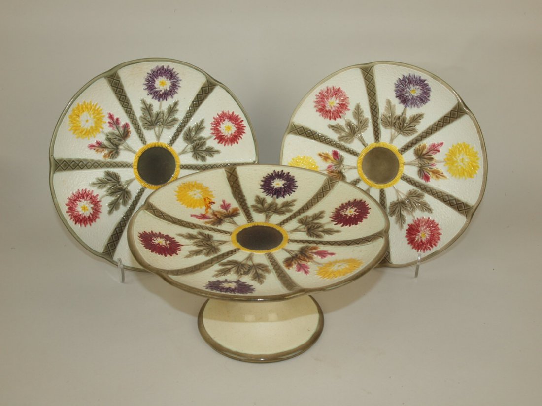 Wedgwood Majolica compote and pair of matching plates, (1 of 1)