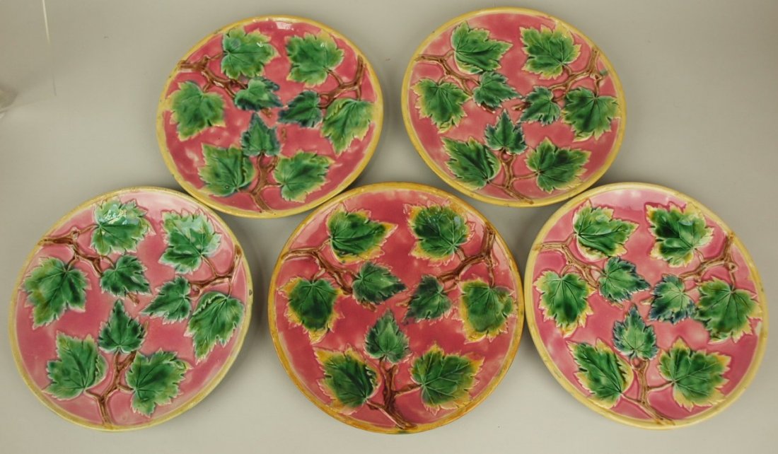 Etruscan Majolica set of 5 maple leaf plates with pink (1 of 1)