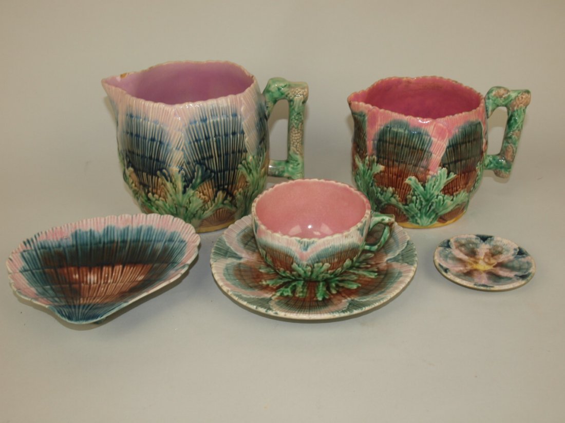 Etruscan shell & seaweed group: 2-pitchers, shell sauce (1 of 1)