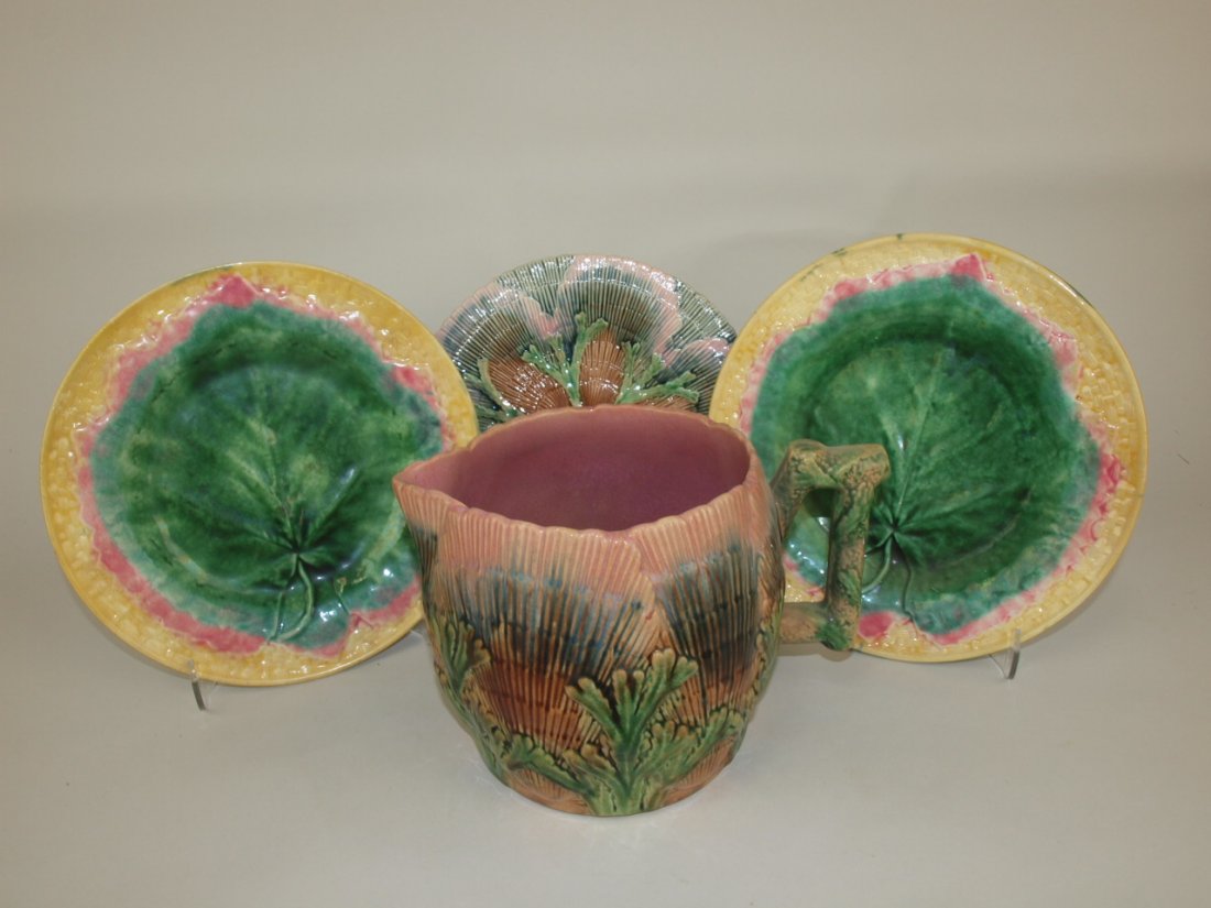 Etruscan lotof 3 plates and pitcher, various conditions: Etruscan lotof 3 plates and pitcher, various conditions