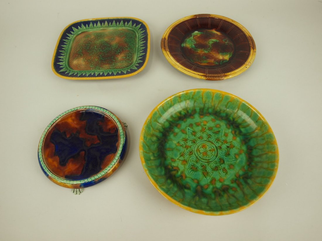 Majolica group of 4 items: Wedgwood tea trivet, (1 of 1)