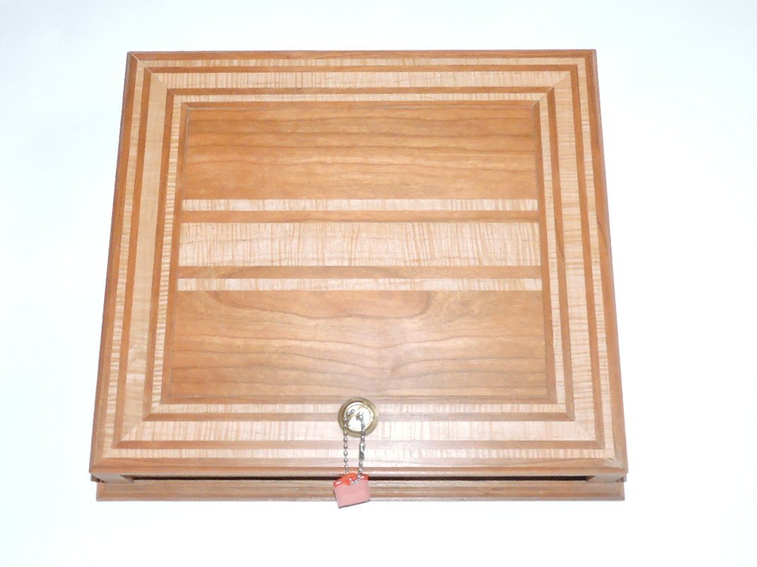 Wood custom made presentation case for German Luger and (1 of 2)