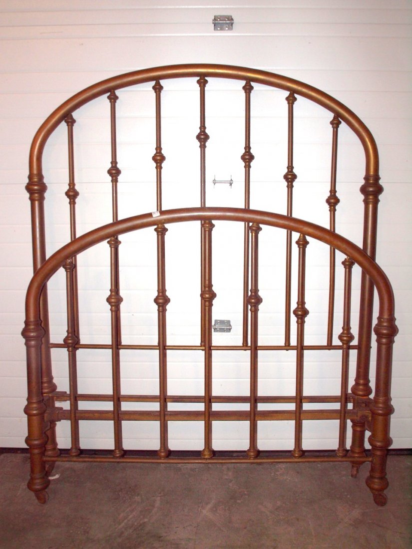 Brass bed 54"w x 68"h with headboard and footboard: Brass bed 54"w x 68"h with headboard and footboard