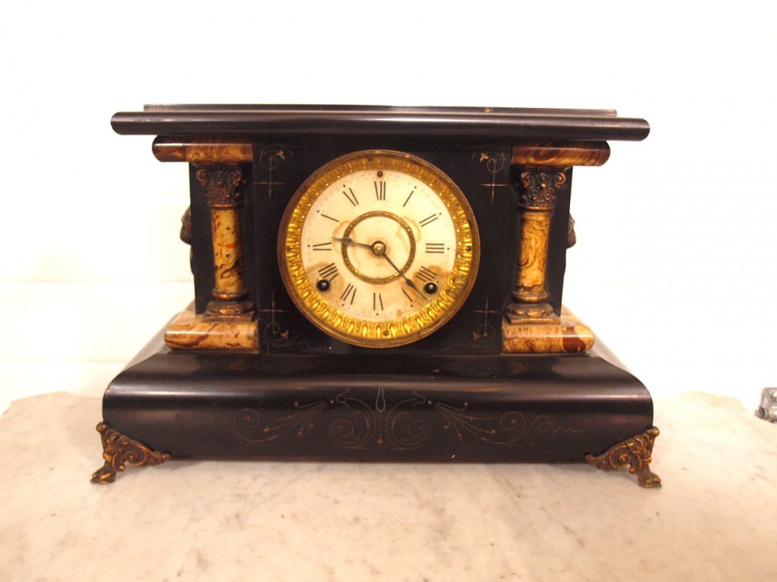 Seth Thomas black mantle clock (1 of 1)