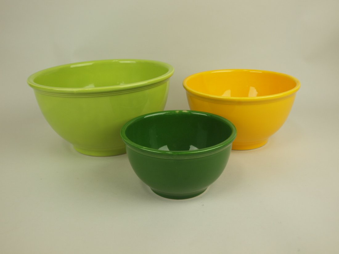 Fiesta Kitchen Kraft Rythm 3 piece mixing bowl set: Fiesta Kitchen Kraft Rythm 3 piece mixing bowl set large chartreuse, medium harlequin yellow, and small dark green bowls