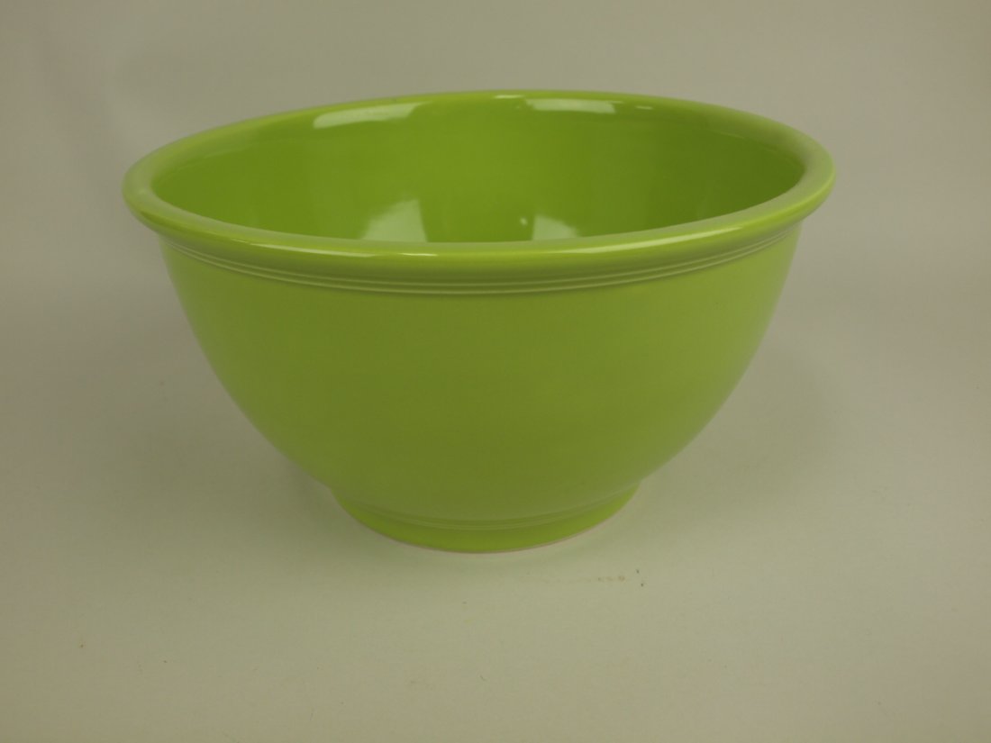 Fiesta Kitchen Kraft Rythm large chartreuse mixing bowl (1 of 1)