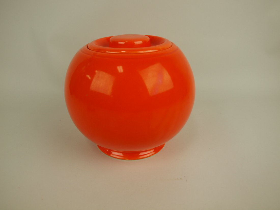 Fiesta Kitchen Kraft red large ball canister (1 of 1)