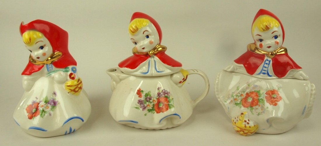 Hull Red Riding Hood milk pitcher (nick), teapot, (1 of 1)