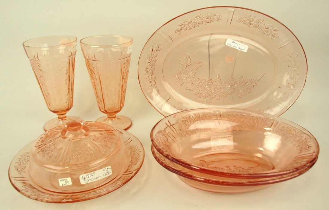 Pink depression glass Rose of Sharon: oval platter, (1 of 1)