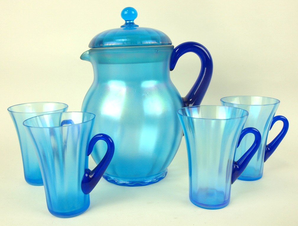 Cobalt irridescent lemonade pitcher with lid and 4 (1 of 1)