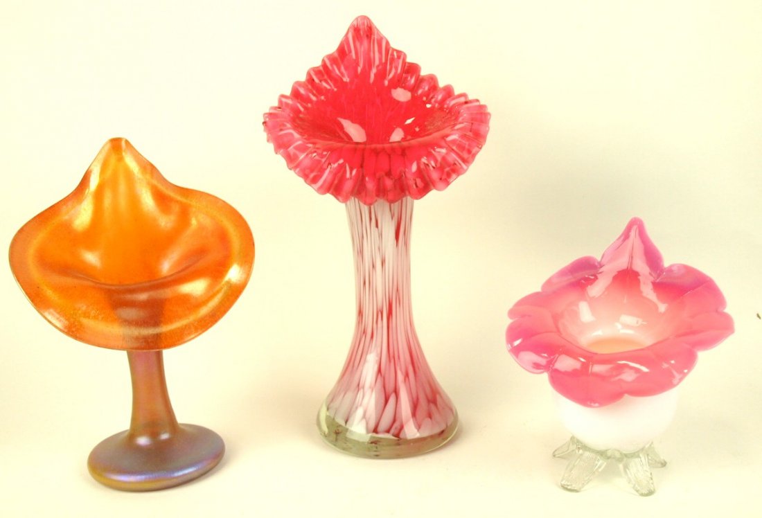 Art glass lot of 3 jack-in-the-pulpit vases, 6 1/2" to (1 of 1)