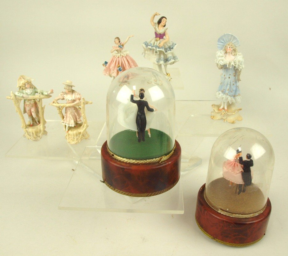 Dresden lot of 2 lace ladies (losses), 3 bisque figures (1 of 1)