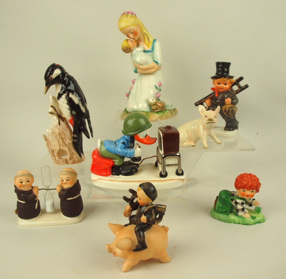 Goebel lot of 8 figurines (1 of 1)