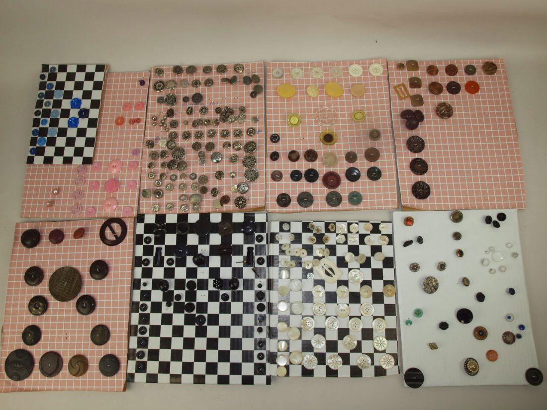 Lot of 8 cards of antique buttons (1 of 5)