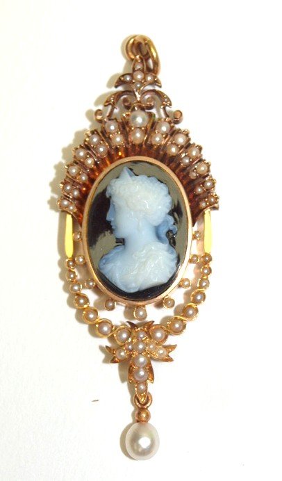 Ladies antique agate cameo pendant eith pearls, very (1 of 1)