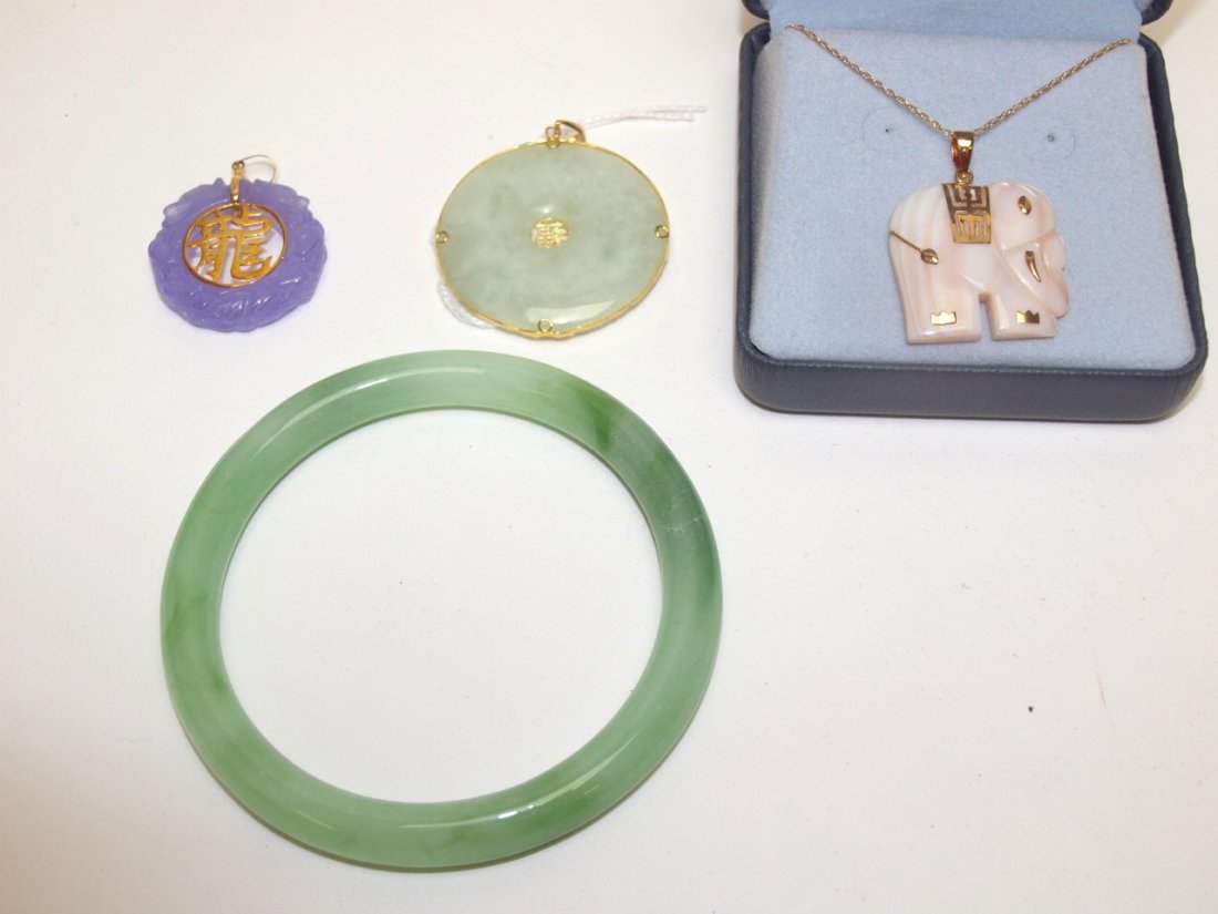14kt lot of 2 jade pendants, MOP elephant pendant and (1 of 1)