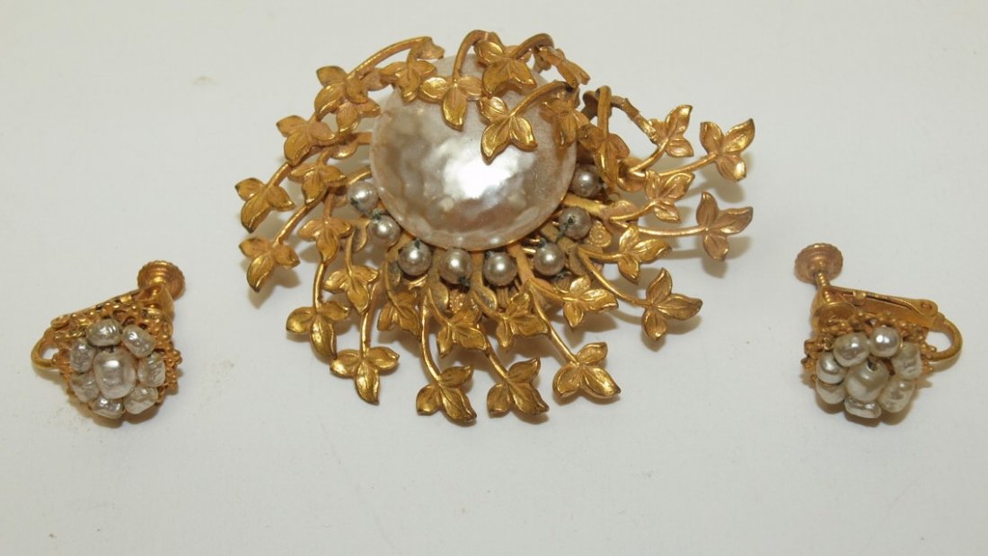 Miriam Haskell brooch & pair earrings (1 of 1)