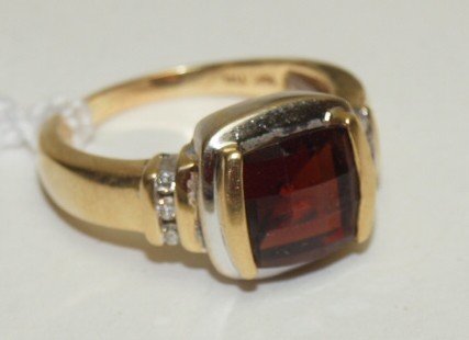 14kt yg ring with red stone and diamonds, size 9.5, 4.6 (1 of 1)