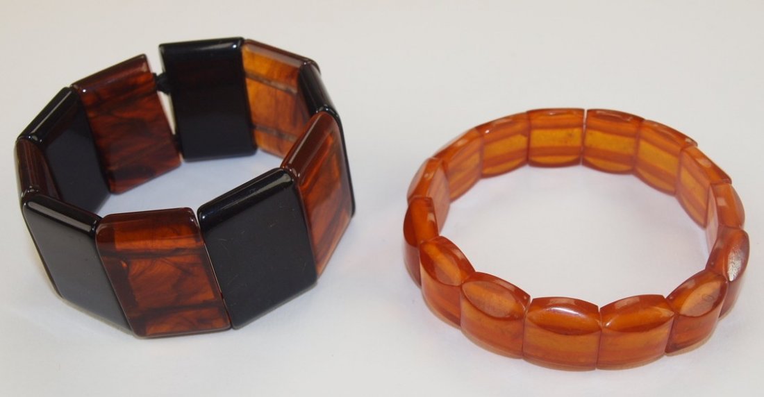 Bakelite lot of 2 stretch bracelets (1 of 1)