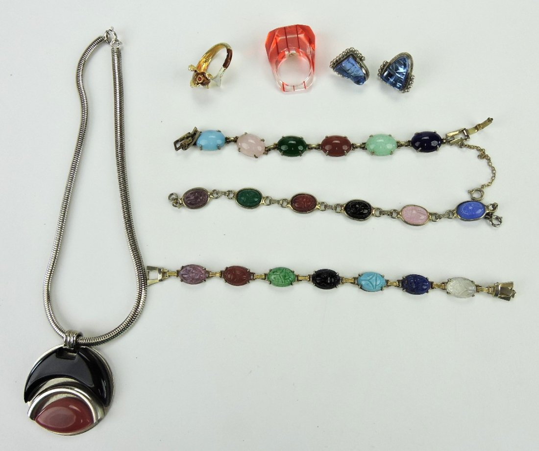 Jewelry lot: necklace, 3 bracelets, 2 rings, and pair (1 of 1)