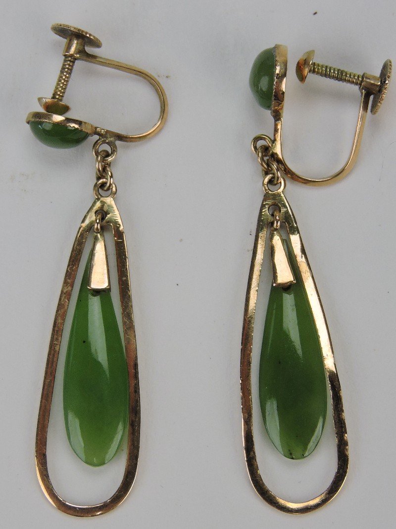 18kt yg and jade pair of earrings (1 of 1)