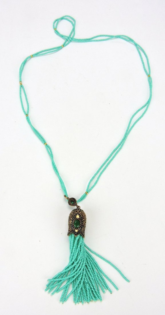 1920's green beaded flapper necklace (1 of 2)