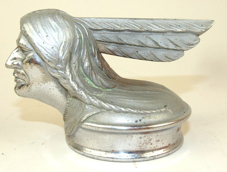 1928 Pontiac hood ornament radiator cap: 1928 Pontiac hood ornament radiator cap