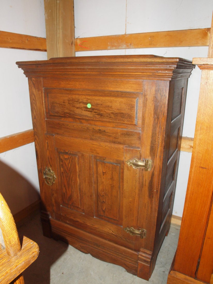 Oak ice box with single door and lift top, 43" x 32" (1 of 2)