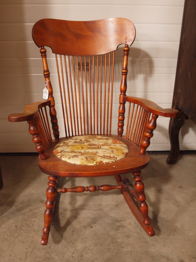 Spindle back arm rocker: Spindle back arm rocker
