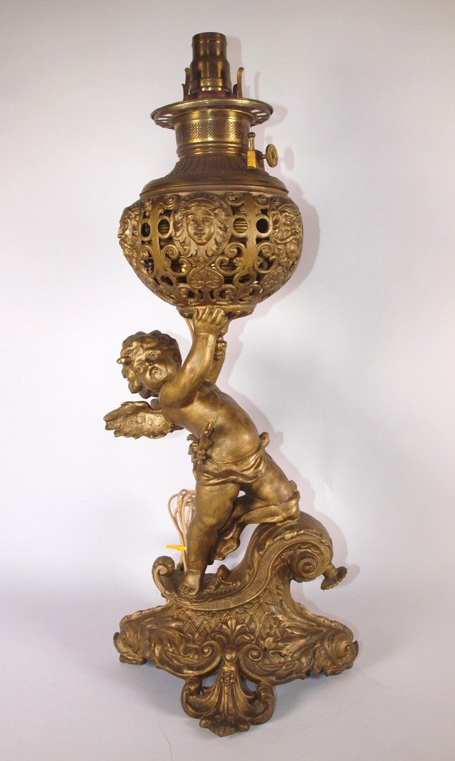Banquet lamp base with cherub (1 of 1)