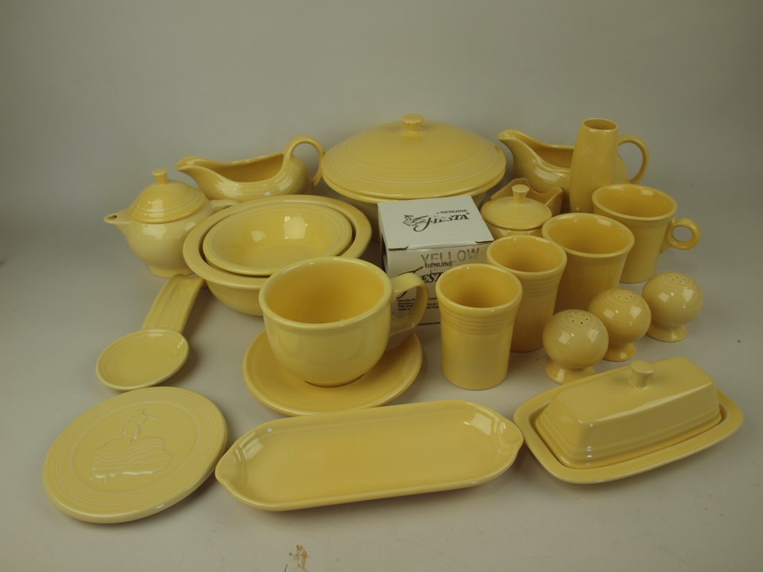 Fiesta Post 86 persimmon lot of 24 pieces (1 of 1)