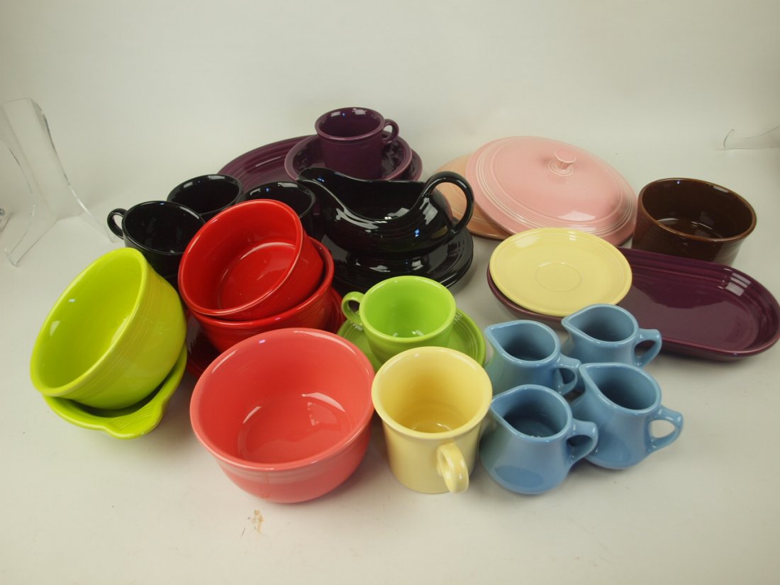 Fiesta Post 86 lot of 28 assorted pieces (1 of 1)