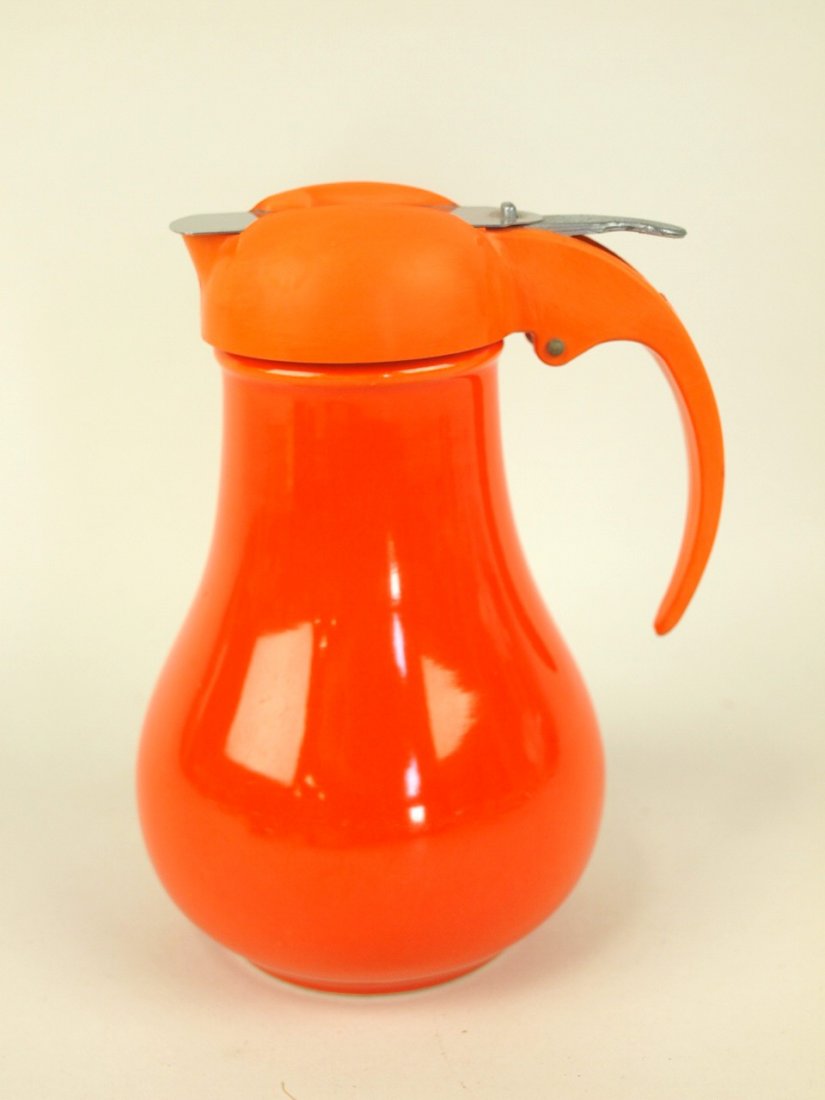 Fiesta syrup pitcher, red (hairline to top) (1 of 1)